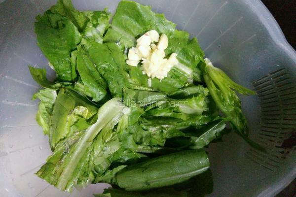 清炒油麦菜的做法图解3