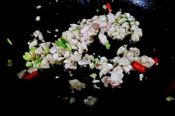 干煸芸豆的做法图解7