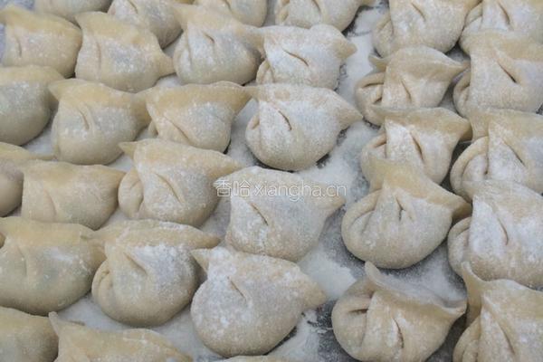 水煎饺的做法图解1