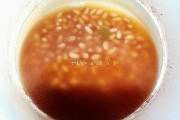 水煮花生米的做法图解3