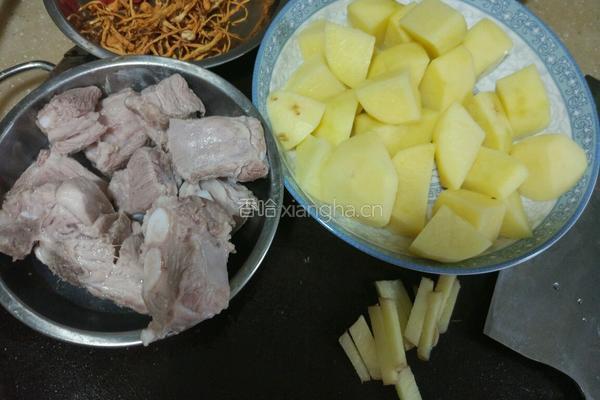 土豆排骨汤的做法图解4
