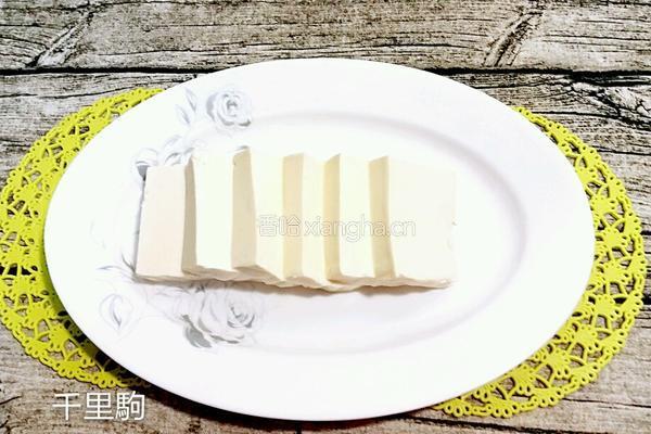 豆腐丝瓜汤的做法图解2