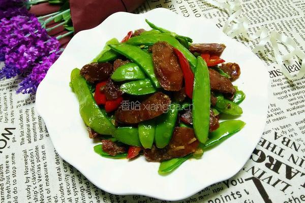 豌豆夹炒香肠的做法图解8