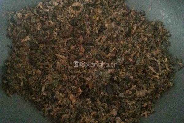 酸菜焖鱼的做法图解2