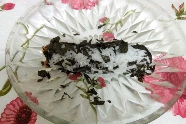 青瓜红萝卜火腿肠寿司的做法图解9