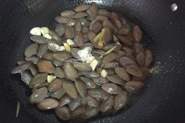 酱爆花蛤的做法图解4