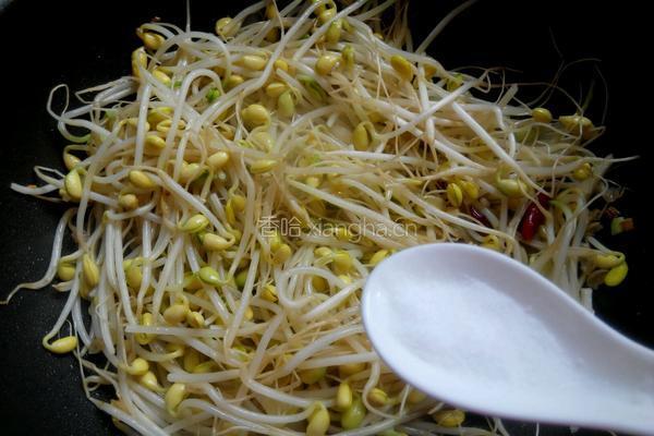 酸辣黄豆芽的做法图解5