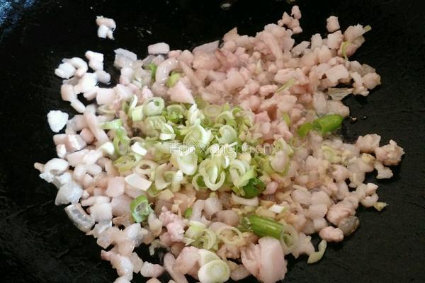 黄瓜猪肉木耳水饺的做法图解9