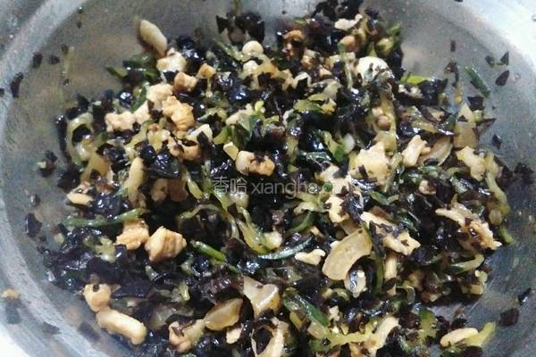 黄瓜猪肉木耳水饺的做法图解13