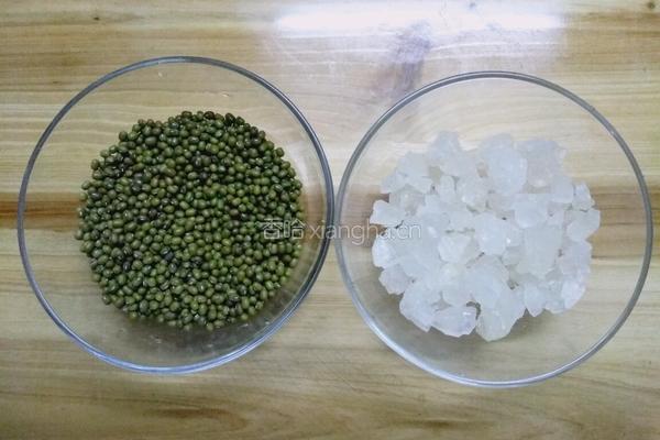 绿豆糖水的做法图解1