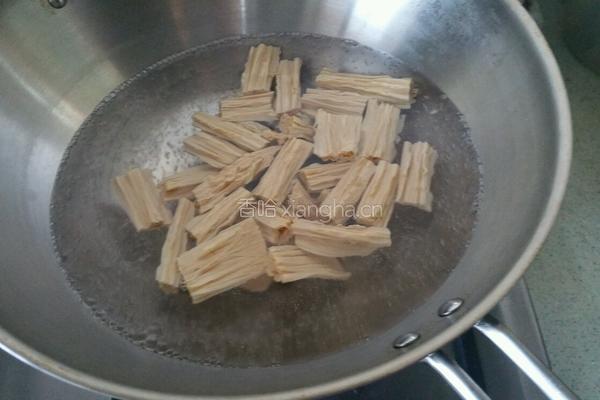 腐竹烧油菜的做法图解3