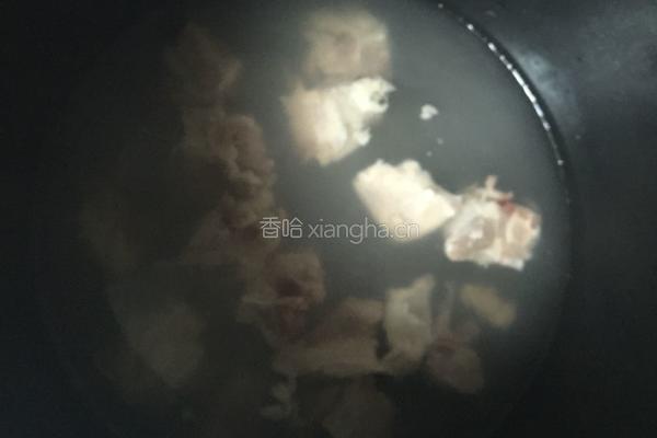 清汤排骨的做法图解2