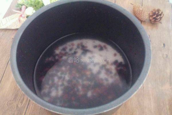 红豆黑豆大米粥的做法图解4