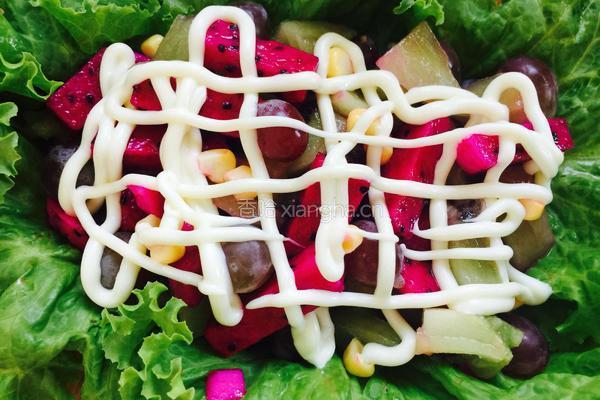 蔬菜水果沙拉的做法图解5