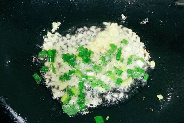 豆腐烧鱿鱼的做法图解3