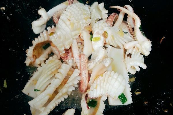 豆腐烧鱿鱼的做法图解6