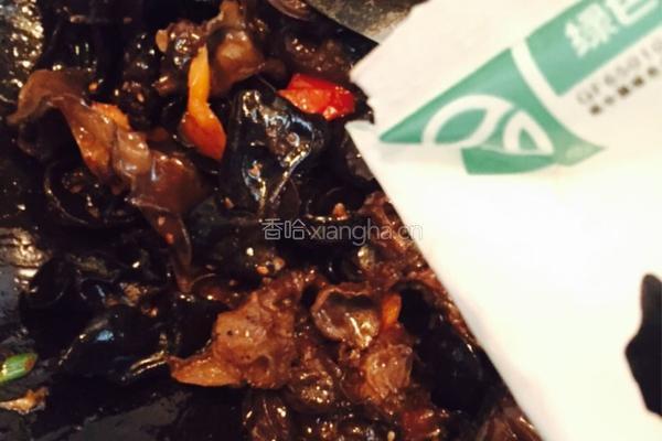 油菜炒木耳的做法图解5