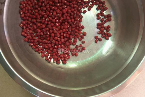 红枣红豆花生汤的做法图解2