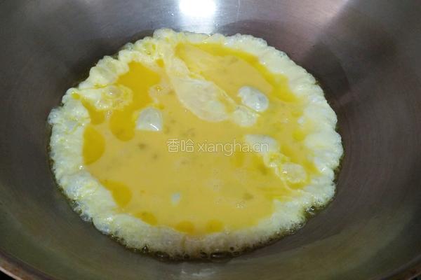 洋葱鸡蛋炒火腿的做法图解3