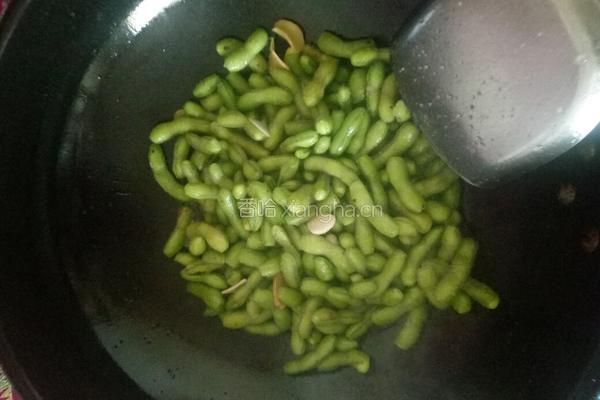炒毛豆的做法图解5