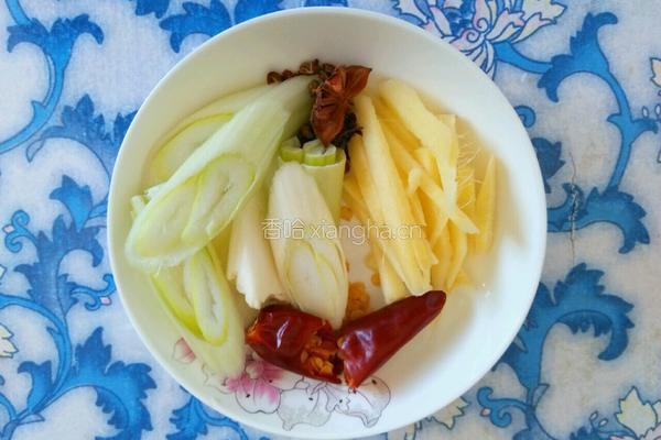 白菜炒虾的做法图解3