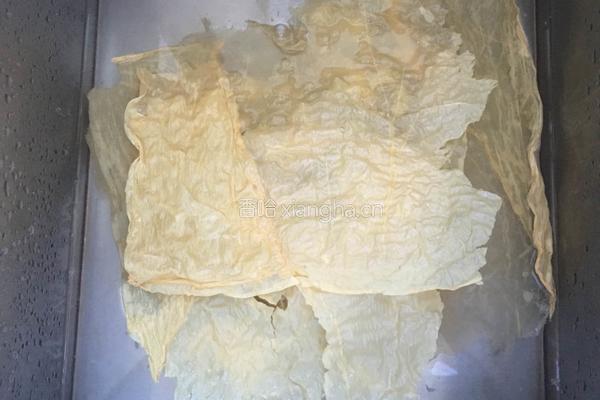 家常凉拌豆油皮的做法图解1