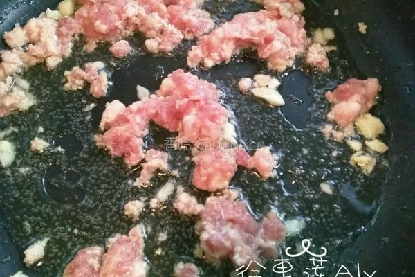 甜椒肉沫烧茄子的做法图解3