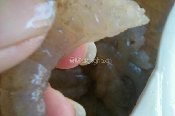 柠檬味的虾的做法图解2