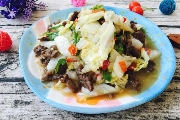 牛肉炒白菜的做法图解7