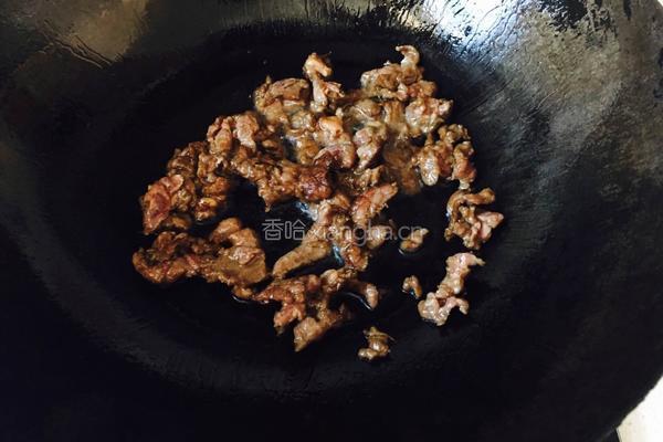 牛肉炒白菜的做法图解3