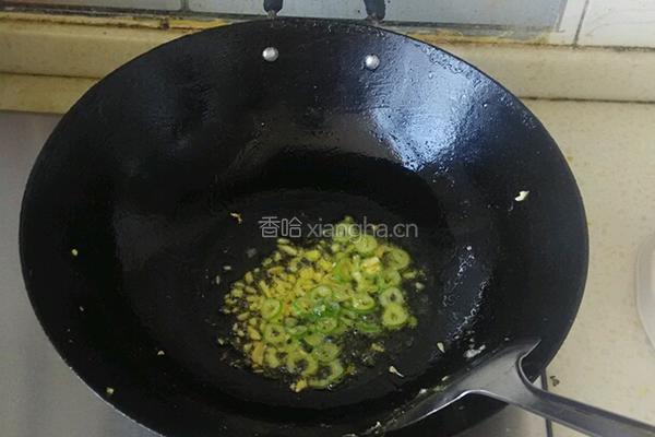 西红柿丝瓜炒鸡蛋的做法图解3