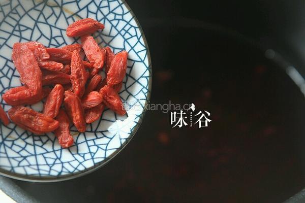 花旗参石斛排骨汤的做法图解5