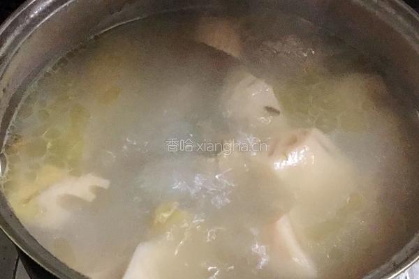 排骨莲藕汤的做法图解5
