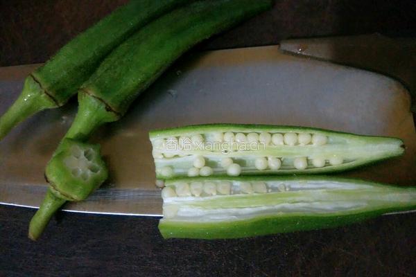 辣炒黄秋葵的做法图解2