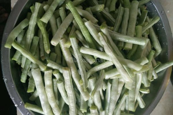 肉炒豆角的做法图解2