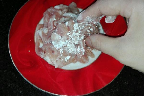 杏鲍菇炒肉丝的做法图解2