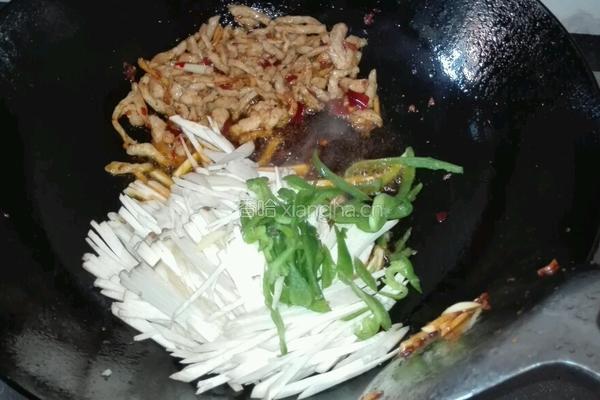 杏鲍菇炒肉丝的做法图解10