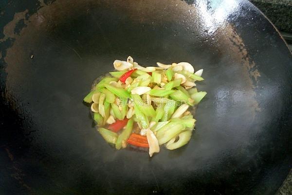 腰果西芹的做法图解5