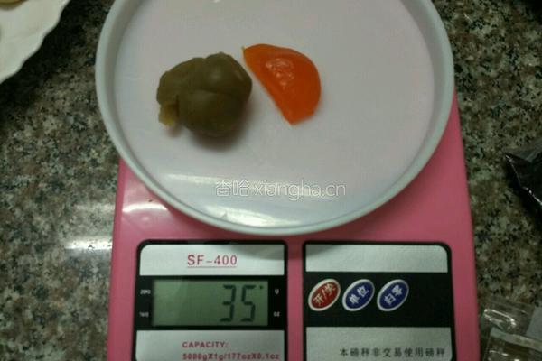 莲蓉蛋黄月饼的做法图解7