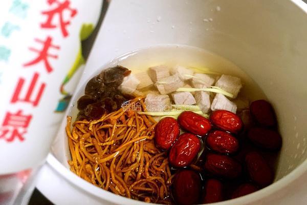 虫草花炖瘦肉的做法图解6