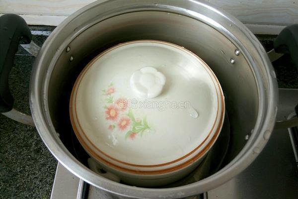 太子参无花果煲瘦肉的做法图解5