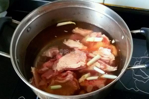 炖排骨的做法图解2