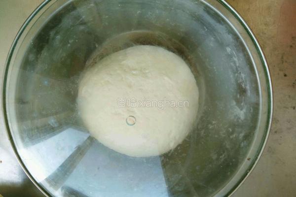 卷心菜大包子的做法图解1