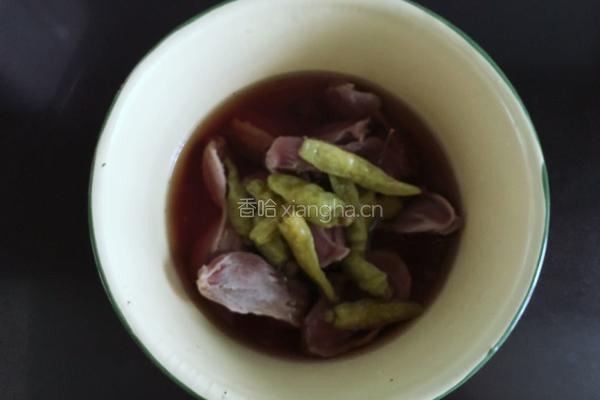 泡椒鸭胗的做法图解3