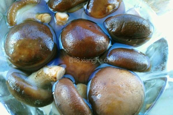鸡腿炖香菇的做法图解6