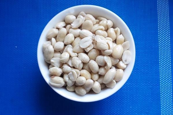 醋泡花生的做法图解2