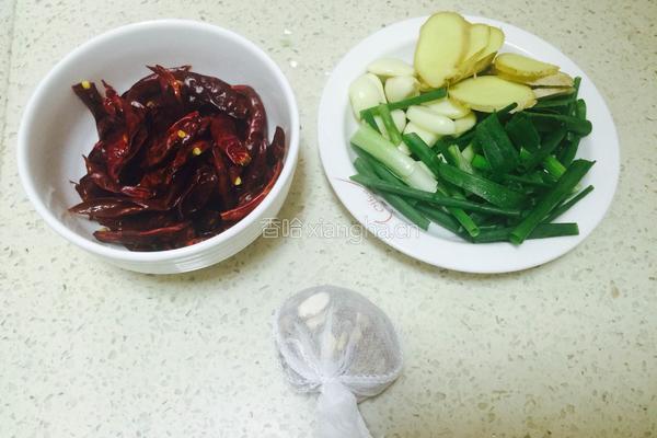 牛肉盖浇饭的做法图解2