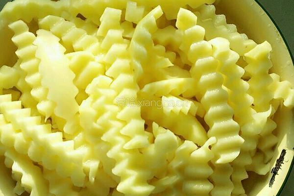 狼牙土豆的做法图解1