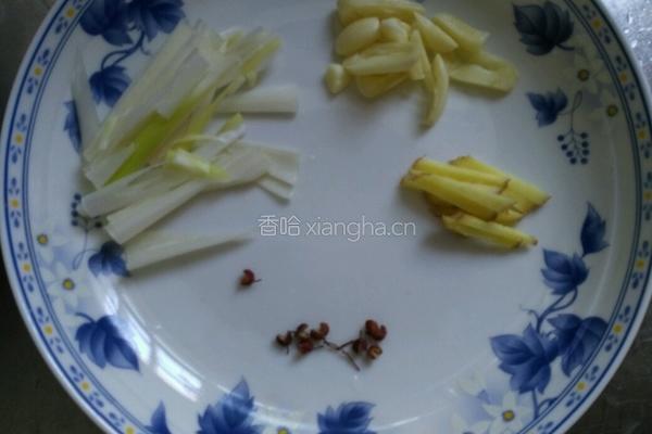 尖椒火腿炒鸡蛋的做法图解3