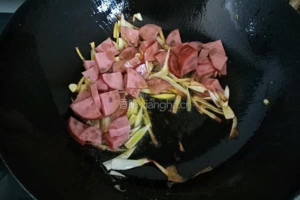 尖椒火腿炒鸡蛋的做法图解7